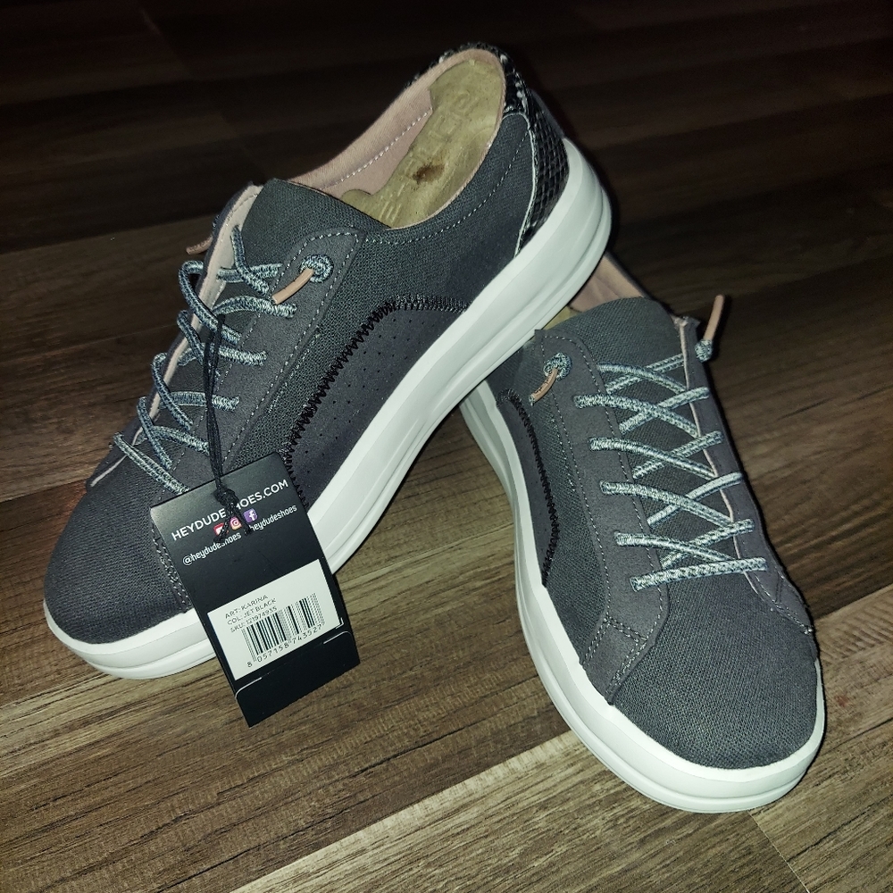 **NWT!!** Womens Hey dude SHOES